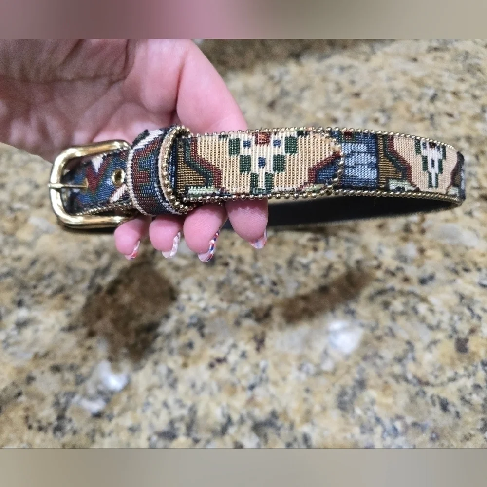 Women's Vintage 80's Elite Tapestry Waist Belt Gold Hardware, Size S 28 Inches